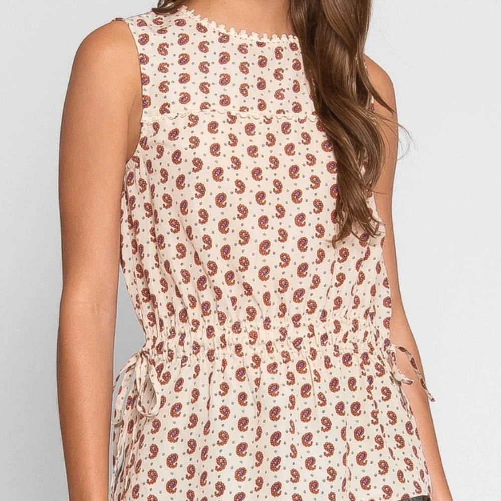 Wet Seal Brady Paisley High Neck Peplum Top - Picture 2 of 8